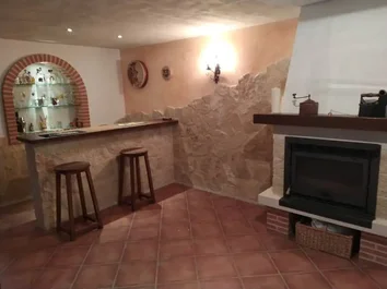 Chalet Adosado En Venta En Abades