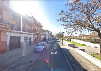 Chalet Pareado En Venta En Calle Torres Albas