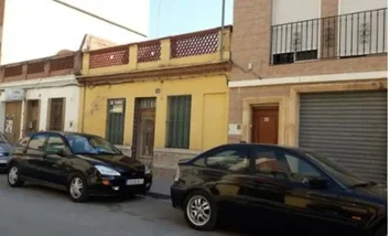 Casa De Pueblo En Venta En Avenida Nord, 19