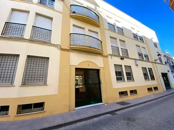 Piso En Venta En Calle Bodegas, 3