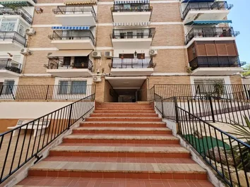 Piso En Venta En Calle Marchena