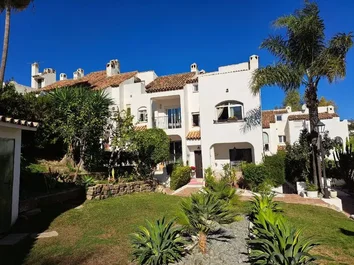 Chalet Adosado En Venta En Bel-Air