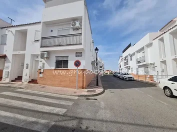 Chalet Adosado En Venta En Guadiamar, 1