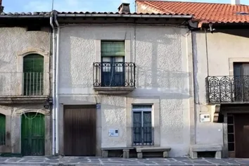 Casa De Pueblo En Venta En Calle De Toros, 21