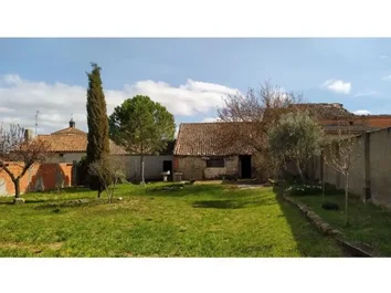 Casa De Pueblo En Venta En Calle Real, 1