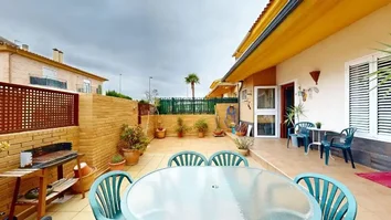 Dúplex En Venta En Los Vientos-Casa Ros