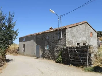 Finca Rústica En Venta En Calle Del Rey, 40