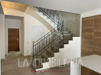 Chalet Adosado En Venta En Calle Vic, 16