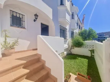 Chalet Adosado En Venta En Calle Uruguay 23