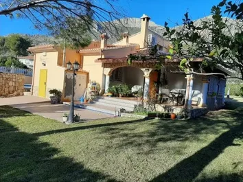 Casa O Chalet Independiente En Venta En Calle Cap De Moro