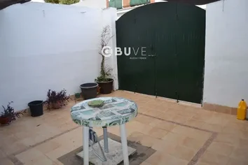 Chalet Adosado En Venta En Calle Triana