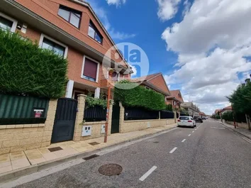 Casa O Chalet En Venta En Calle Francia