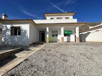 Casa O Chalet Independiente En Venta En Oria