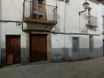 Casa De Pueblo En Venta En Calle Baluarte, 30