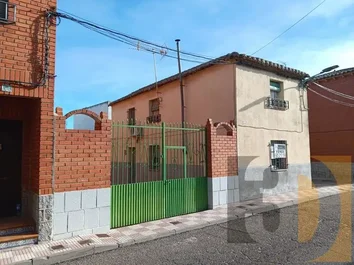 Casa O Chalet Independiente En Venta En Calle Calvo Sotelo