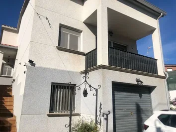 Casa O Chalet Independiente En Venta En Calle De L’Urgell