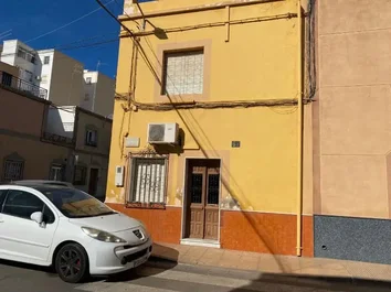 Chalet Pareado En Venta En Calle Campoverde