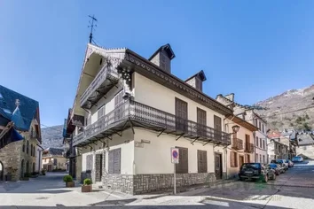 Casa O Chalet En Venta En Bossóst