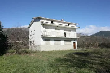 Casa O Chalet Independiente En Venta En Av-p-705, 6