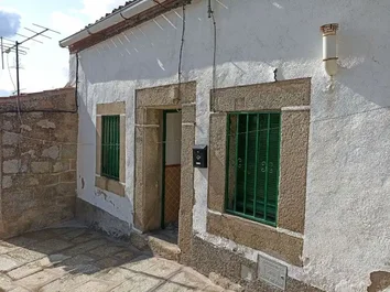 Casa De Pueblo En Venta En Calle La Paloma, 113