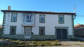 Casa De Pueblo En Venta En San Juan, 1