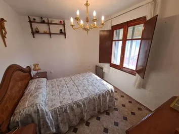 Casa de pueblo en venta en Sangarcia