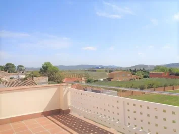 Chalet Adosado En Venta En Les Creus