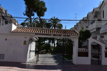 Chalet Adosado En Venta En Avenida Neptuno