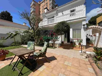 Casa O Chalet Independiente En Venta En Carril Del Siroco S/n