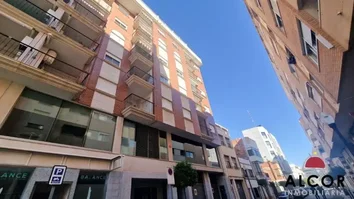 Piso En Venta En Calle De Vila-real, 14