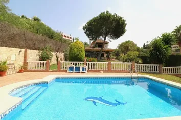 Casa O Chalet Independiente En Venta En Urb. Elviria, Santa María