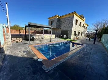 Casa O Chalet Independiente En Venta En Calle De La Roca