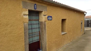 Casa De Pueblo En Venta En Calle Estrecha, 5