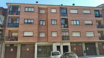 Piso En Venta En Calle Lavaderos, 3