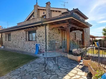 Casa O Chalet Independiente En Venta En La Lastrilla