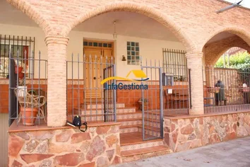 Casa O Chalet Independiente En Venta En Plaza De Toros