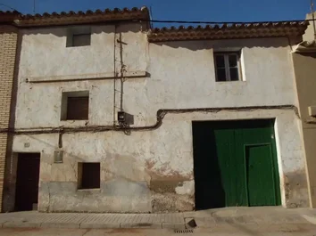 Casa De Pueblo En Venta En Calle Zaragoza, 33