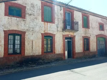 Casa De Pueblo En Venta En Calle Costanilla, 3