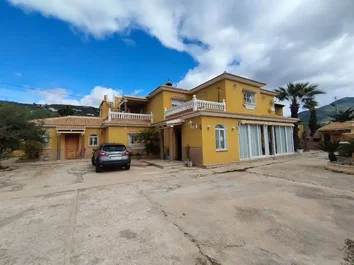 Casa O Chalet Independiente En Venta En Calle Venta Baja