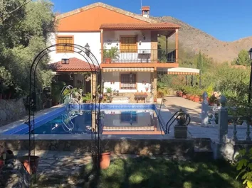 Casa O Chalet Independiente En Venta En Carretera De Los Villares