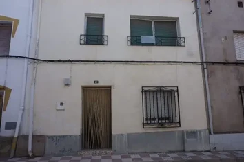 Casa De Pueblo En Venta En Benate, 1