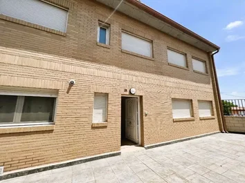 Chalet Adosado En Venta En Calle Espiolla, 1