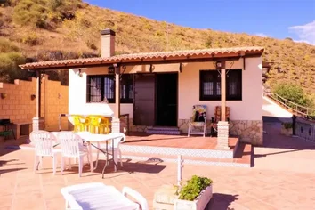 Finca Rústica En Venta En Macharaviaya