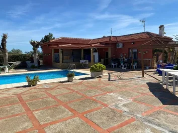 Casa O Chalet Independiente En Venta En Calle Almeria S/n