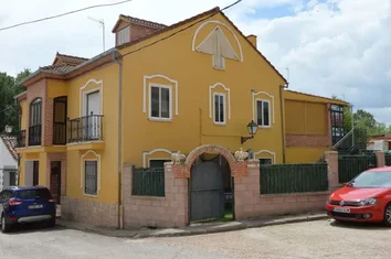 Casa O Chalet Independiente En Venta En Calle Real, 5