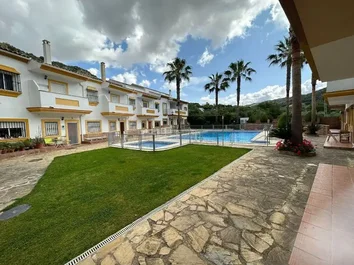 Chalet Adosado En Venta En Montejaque