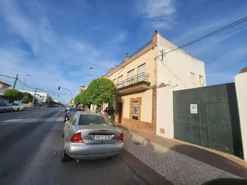 Chalet Adosado En Venta En Avenida De La Constitucion, 26