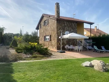 Casa O Chalet Independiente En Venta En Avenida De Las Acacias