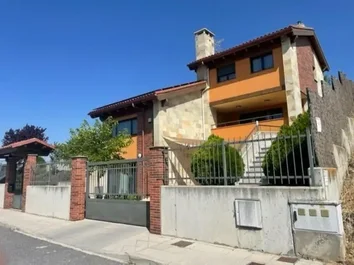 Casa O Chalet Independiente En Venta En San Cristobal De Segovia