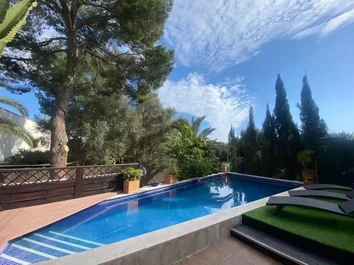 Casa O Chalet Independiente En Venta En Calle Torrenova, 12